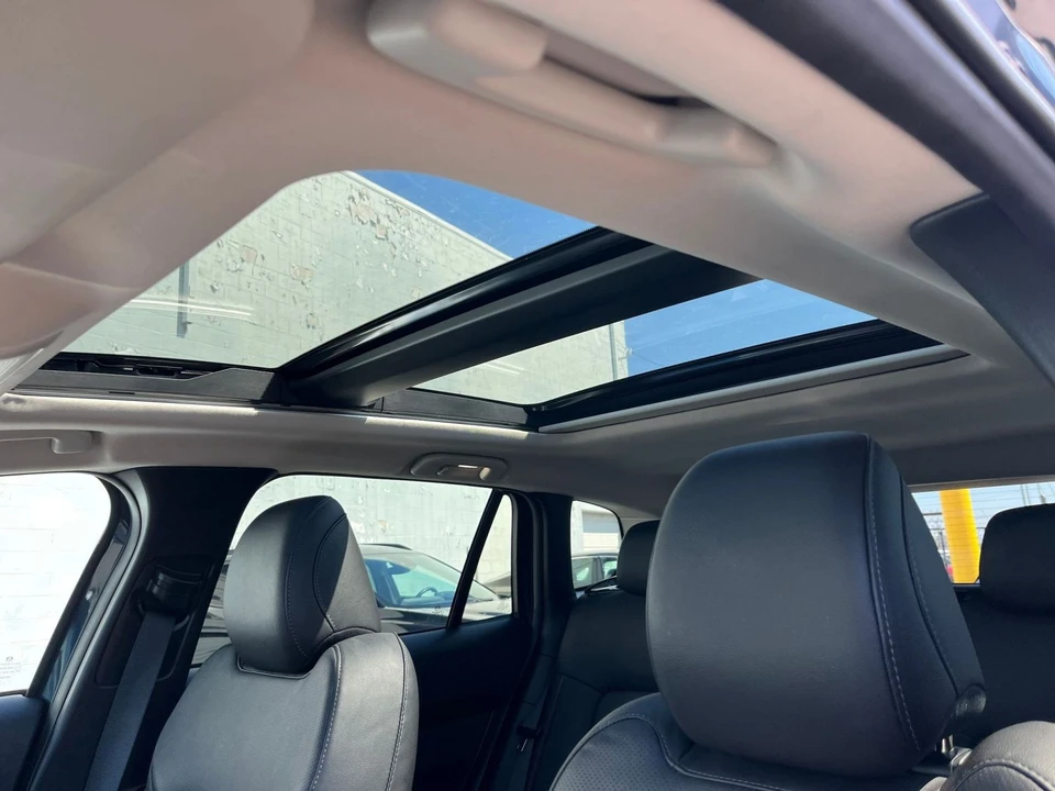 2025 Mazda CX-50 - Image 25 of 31