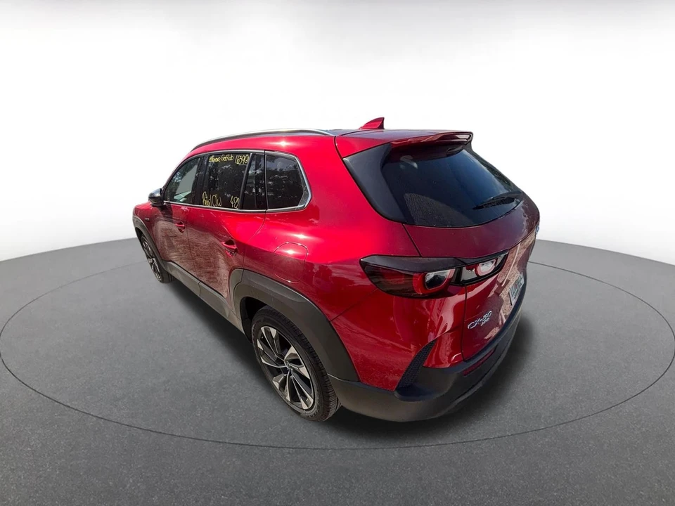 2025 Mazda CX-50 - Image 4 of 10