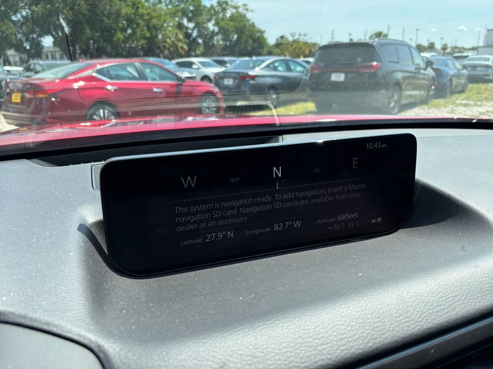 2025 Mazda CX-50 - Image 22 of 31
