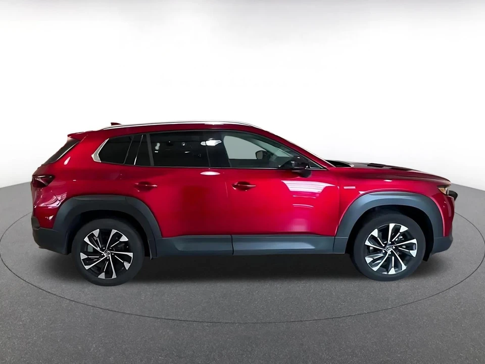 2025 Mazda CX-50 - Image 16 of 31