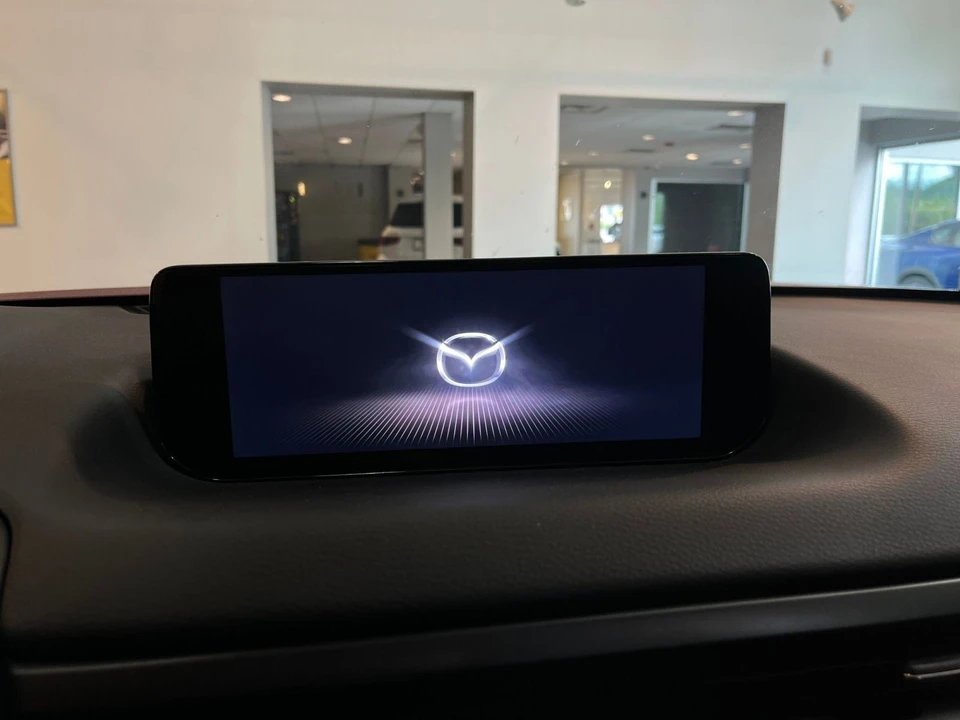 2025 Mazda - Image 18 of 31