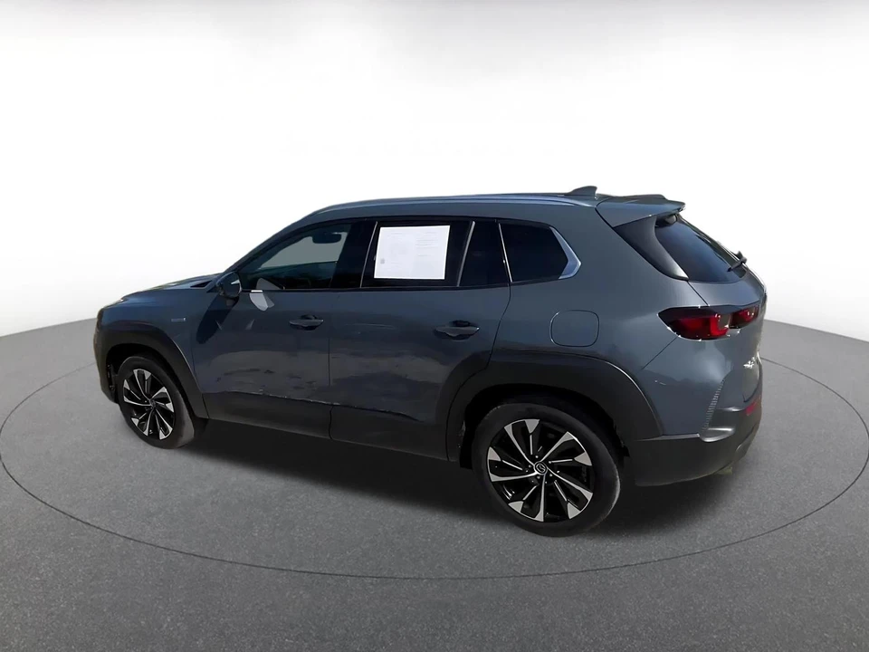 2025 Mazda CX-50 - Image 12 of 31