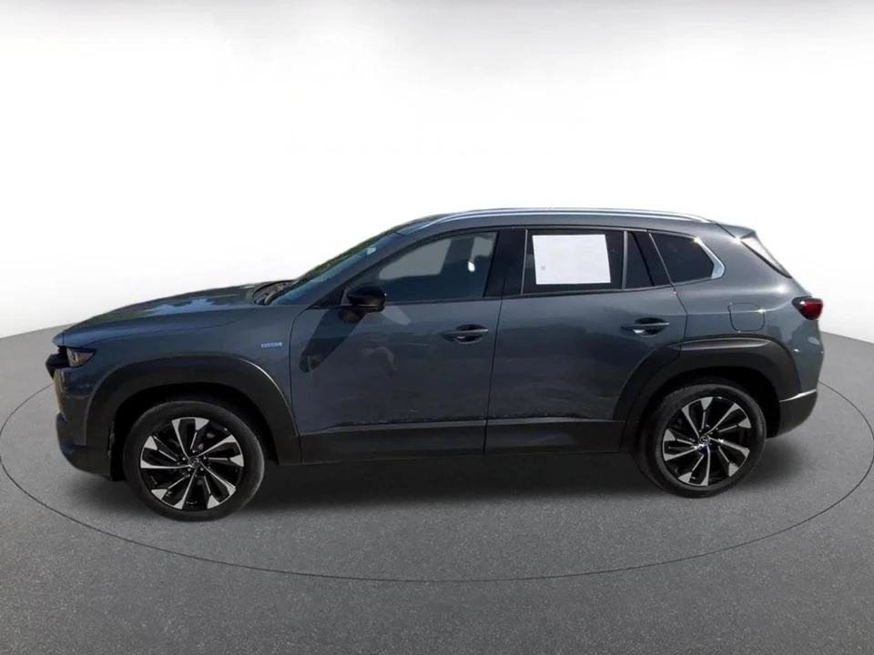 2025 Mazda CX-50 - Image 8 of 31