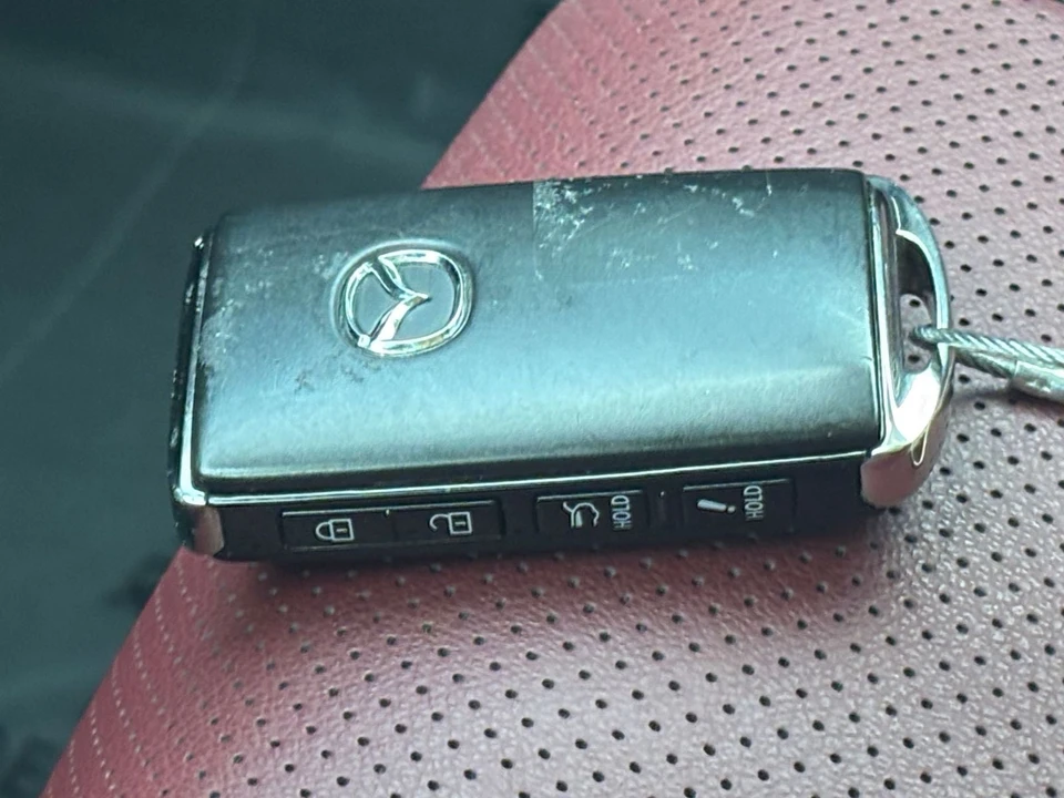 2025 Mazda CX-50 - Image 25 of 31