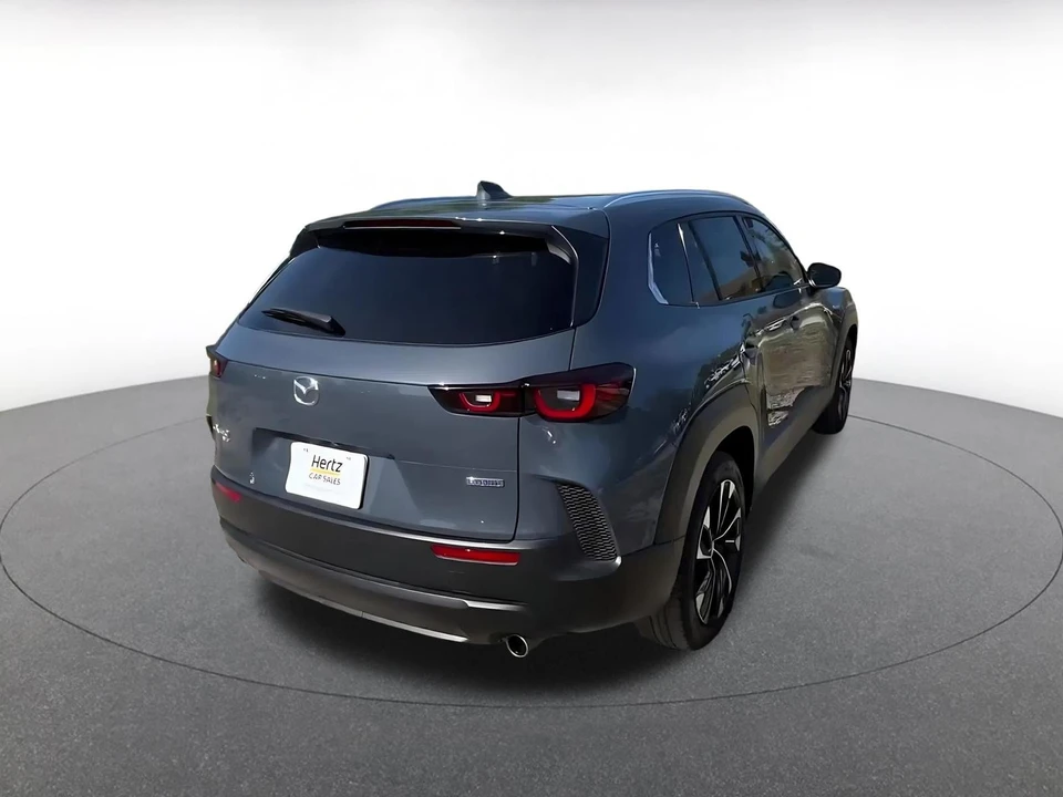 2025 Mazda CX-50 - Image 16 of 31