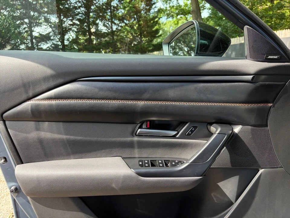 2025 Mazda CX-50 - Image 20 of 31