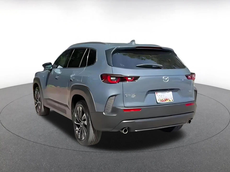 2025 Mazda CX-50 - Image 13 of 31