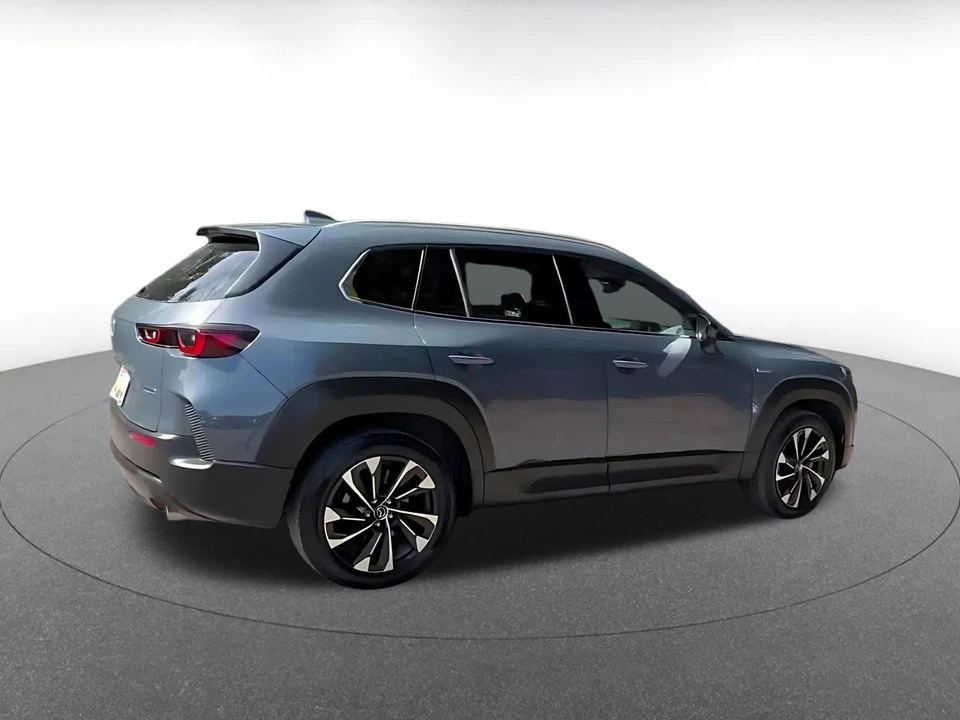 2025 Mazda CX-50 - Image 17 of 31