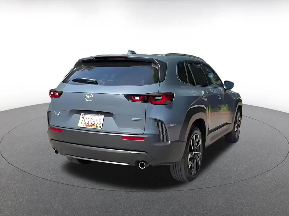 2025 Mazda CX-50 - Image 16 of 31