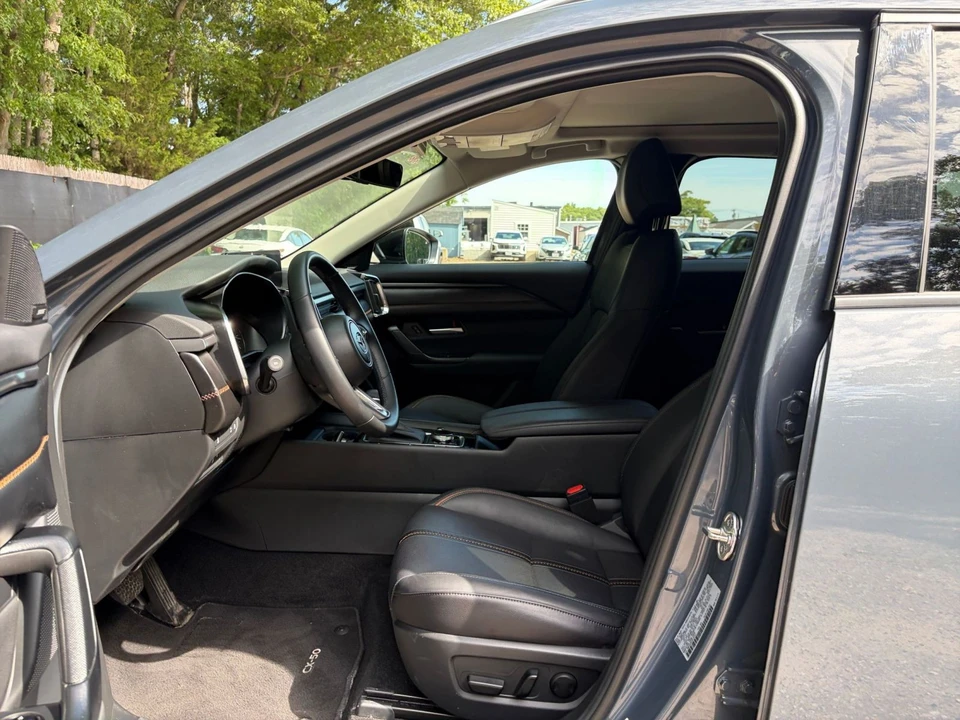 2025 Mazda CX-50 - Image 30 of 31