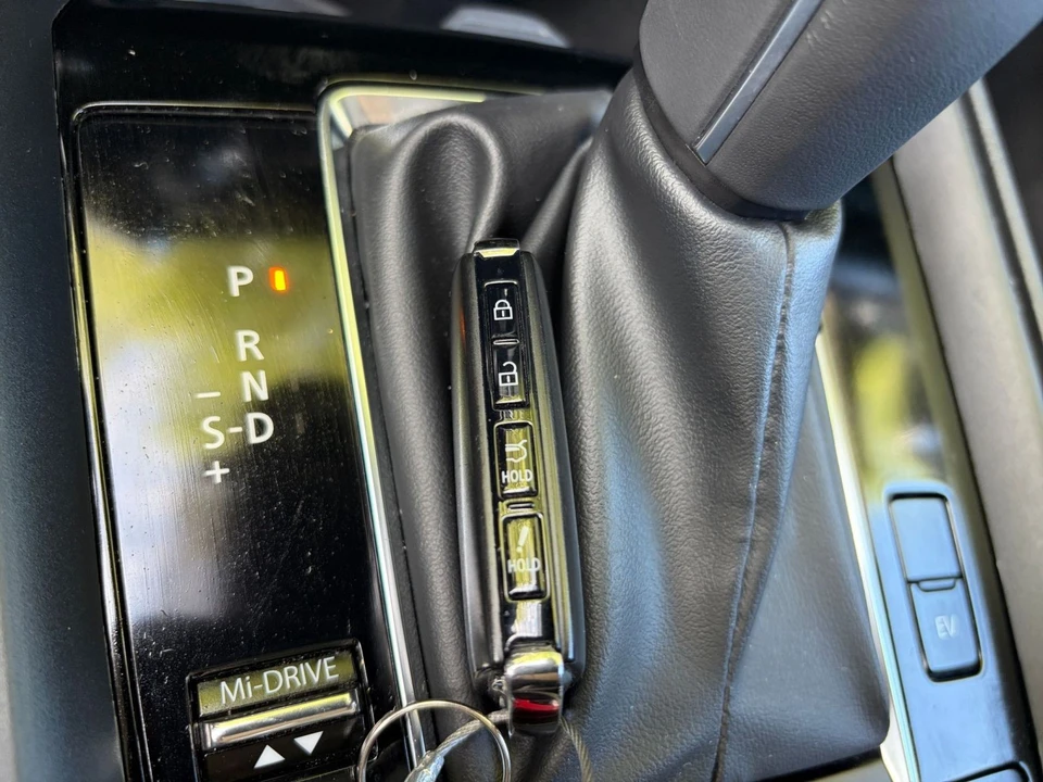 2025 Mazda CX-50 - Image 23 of 31