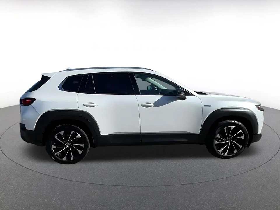 2025 Mazda CX-50 - Image 12 of 31