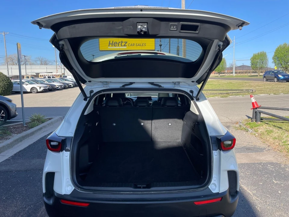 2025 Mazda CX-50 - Image 28 of 31