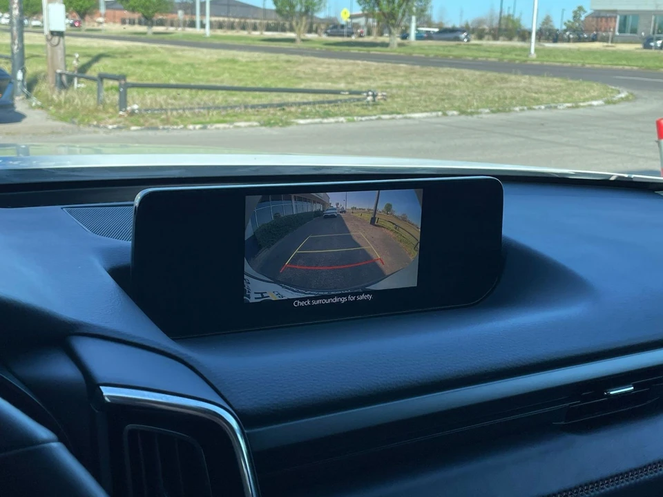 2025 Mazda CX-50 - Image 21 of 31