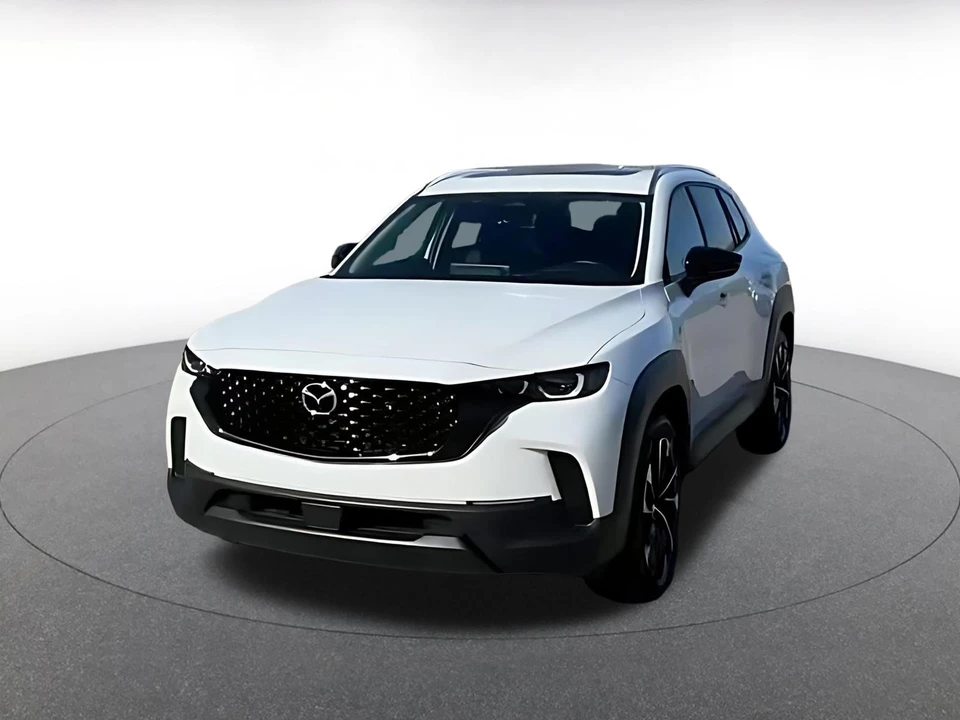2025 Mazda CX-50 - Image 4 of 31