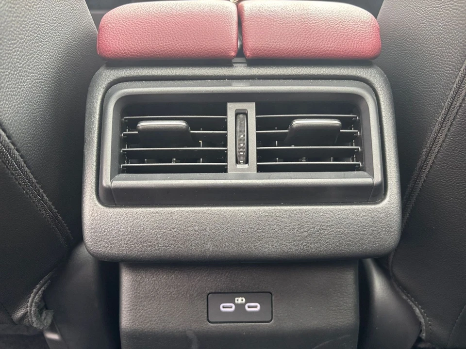 2025 Mazda CX-50 - Image 21 of 31