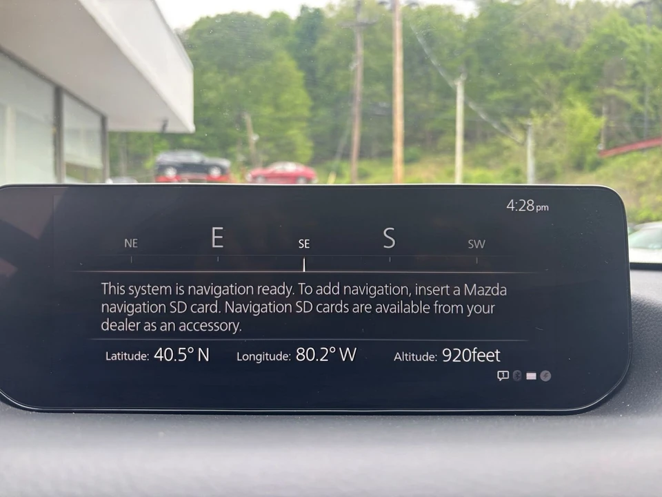 2025 Mazda CX-50 - Image 16 of 31