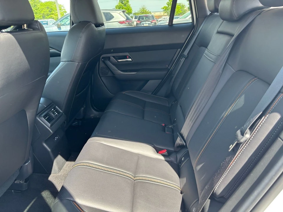 2025 Mazda CX-50 - Image 27 of 31