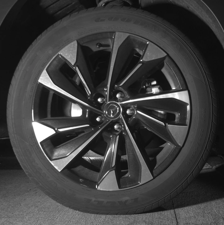 2025 Mazda CX-50 - Image 15 of 18