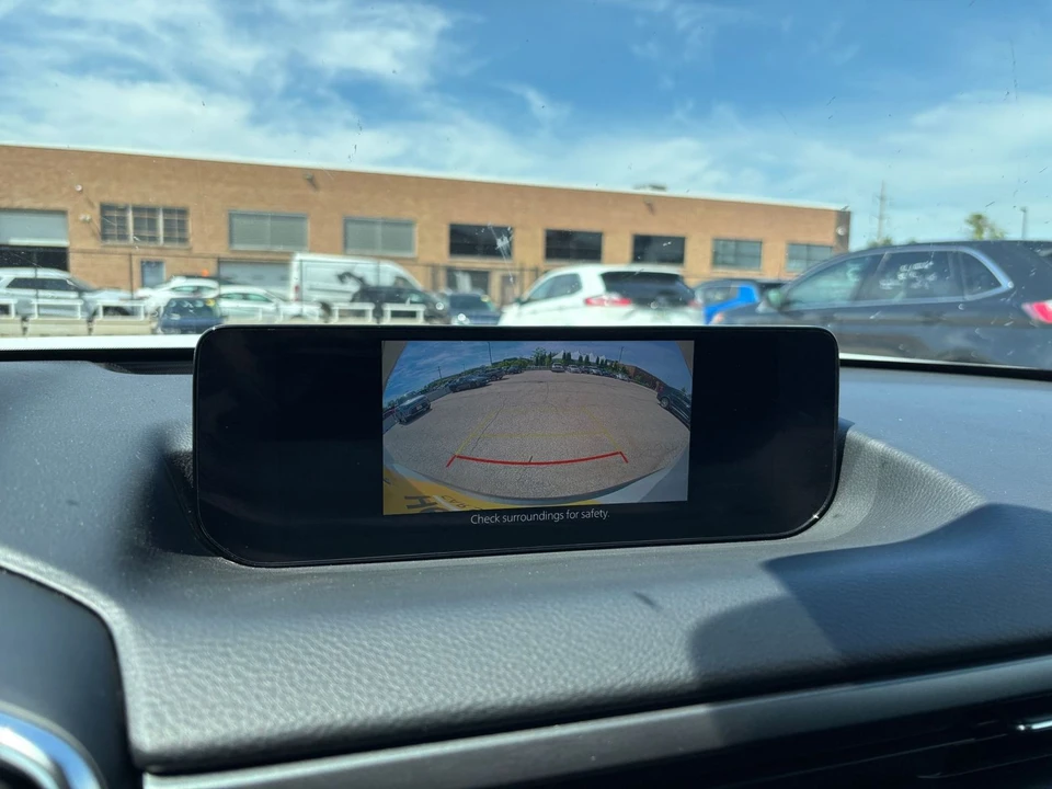 2025 Mazda CX-50 - Image 26 of 31