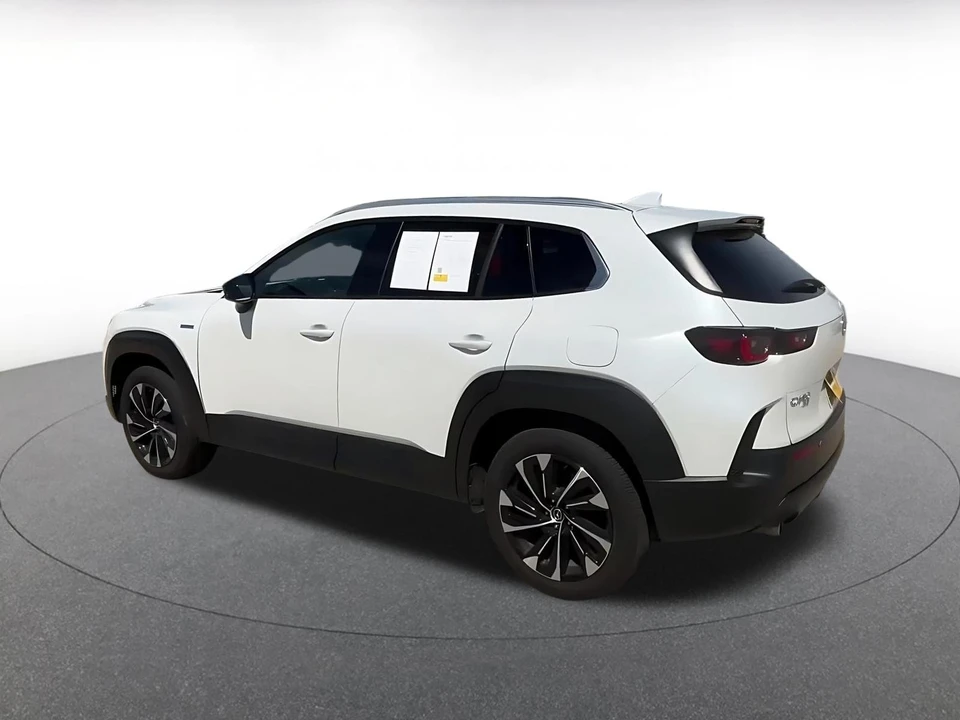 2025 Mazda CX-50 - Image 9 of 31