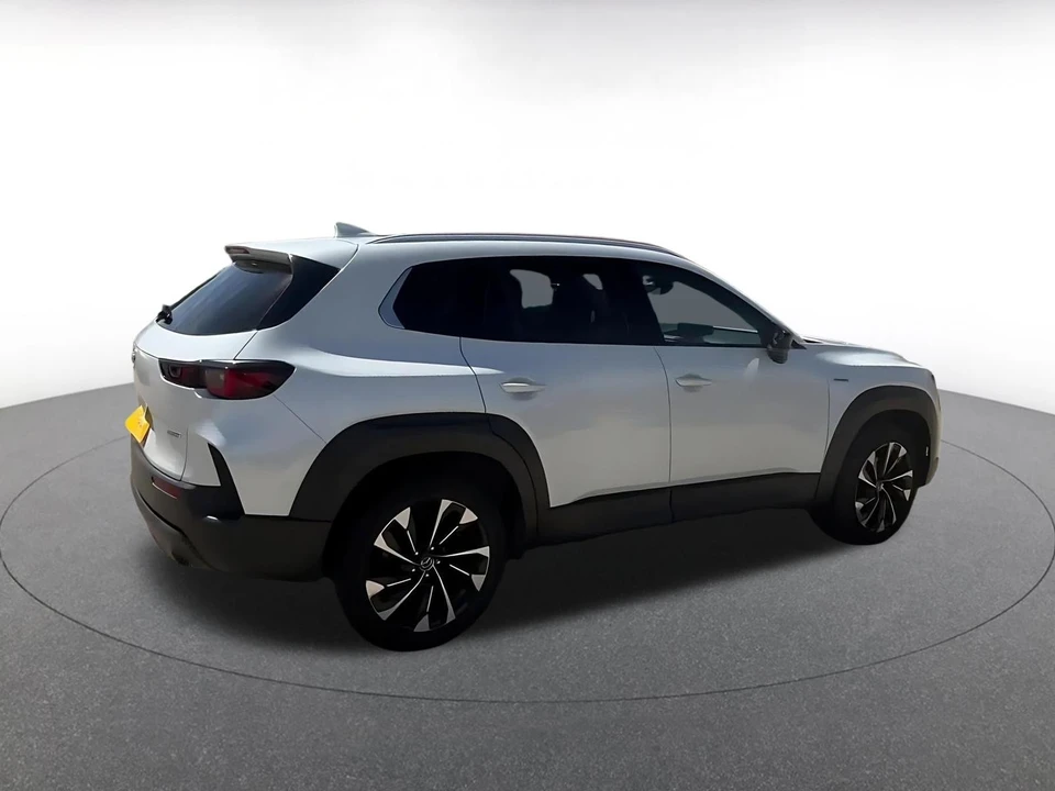 2025 Mazda CX-50 - Image 14 of 31