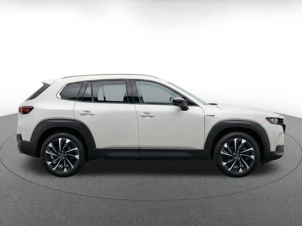 2025 Mazda CX-50 - Image 9 of 18