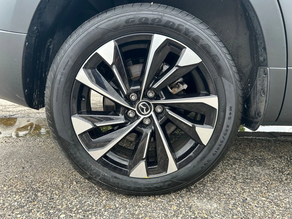 2025 Mazda CX-50 - Image 29 of 31