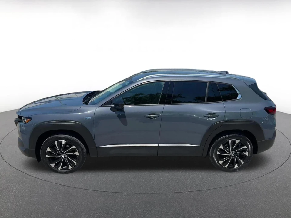 2025 Mazda CX-50 - Image 8 of 31