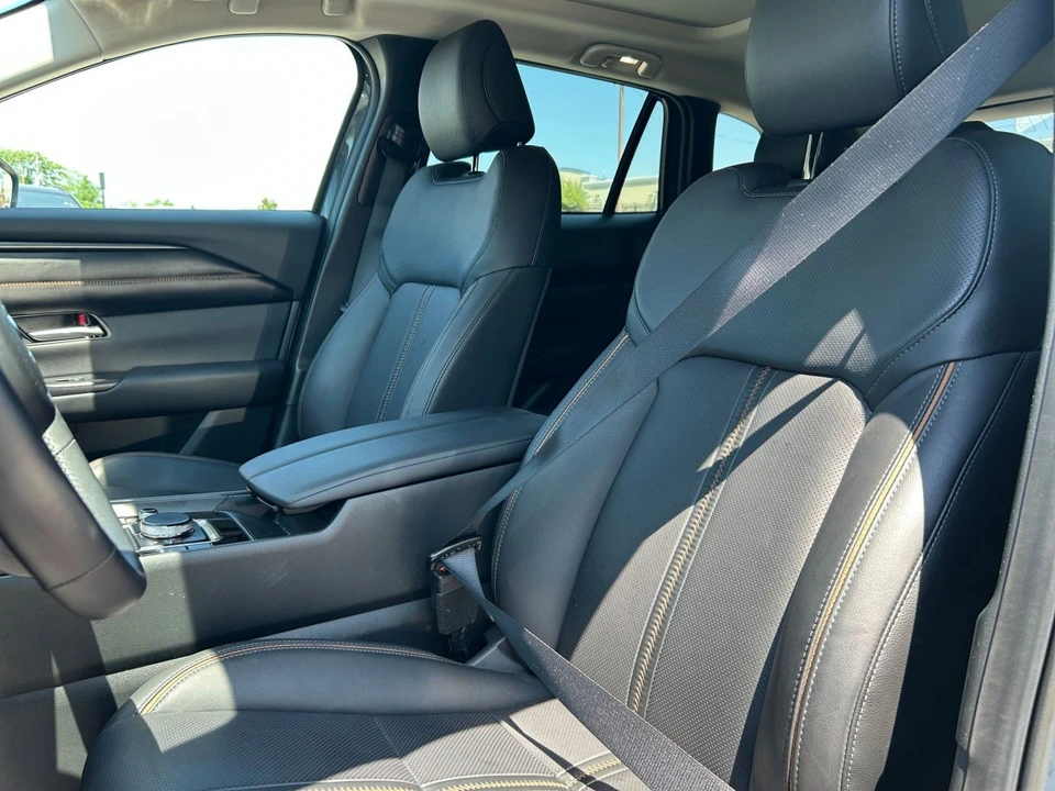 2025 Mazda CX-50 - Image 30 of 31