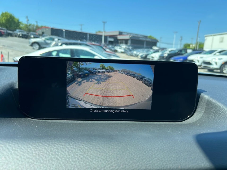 2025 Mazda CX-50 - Image 19 of 31