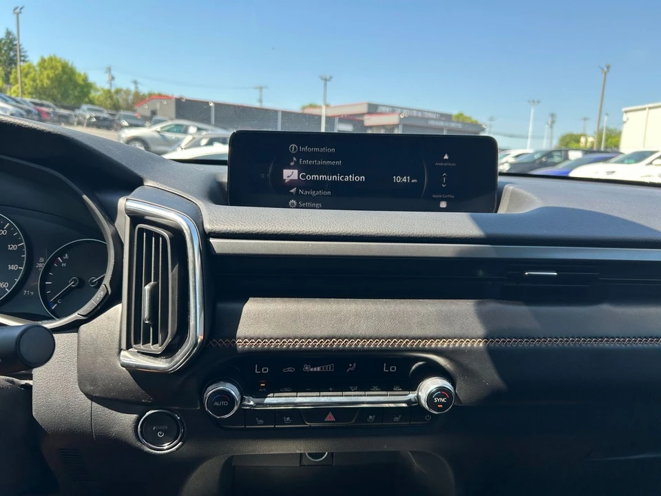 2025 Mazda CX-50 - Image 16 of 31