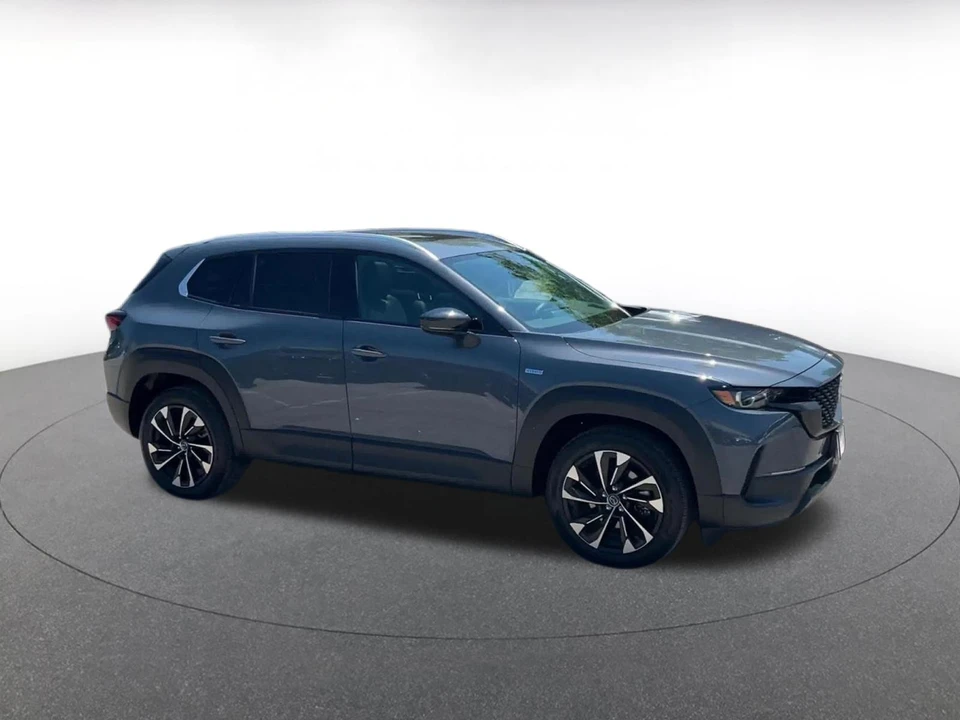 2025 Mazda CX-50 - Image 2 of 31