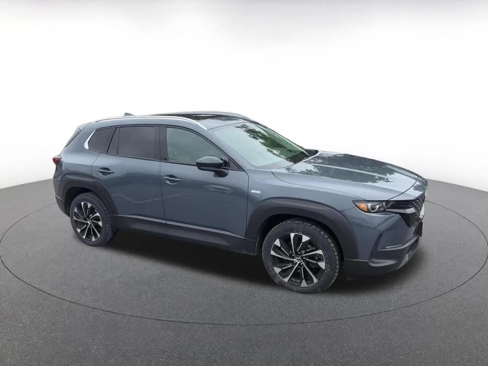 2025 Mazda CX-50 - Image 2 of 31