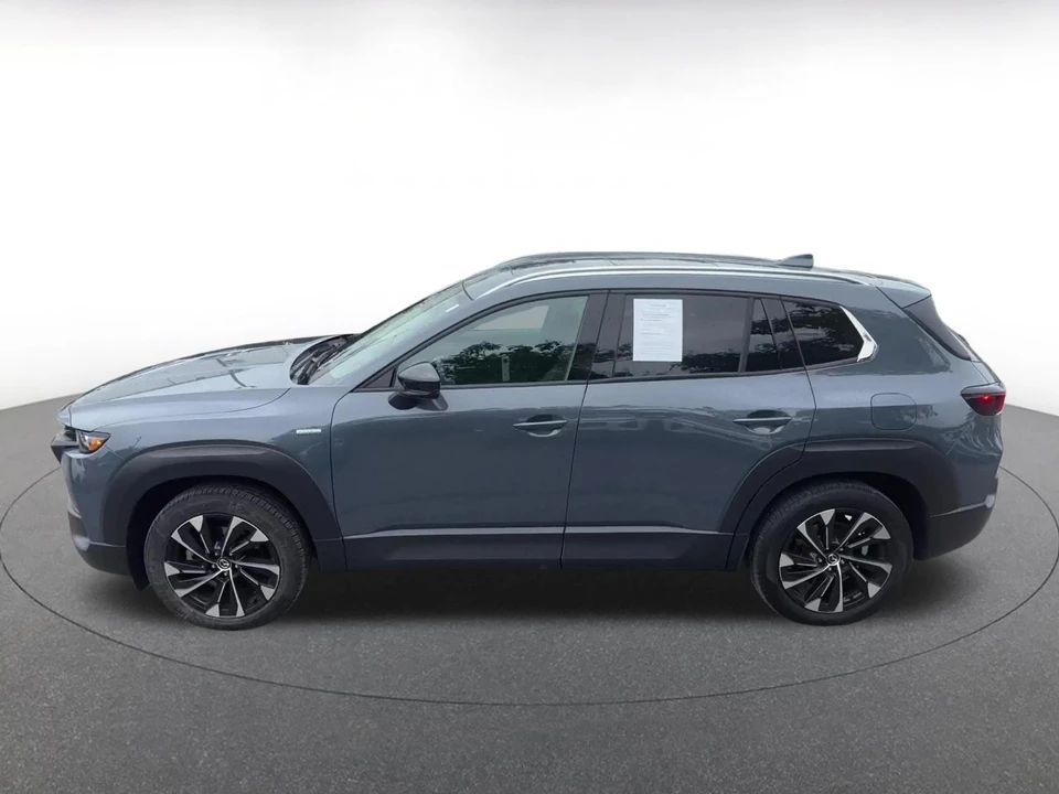 2025 Mazda CX-50 - Image 11 of 31
