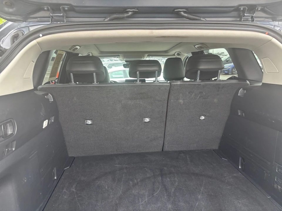 2025 Mazda CX-50 - Image 27 of 31