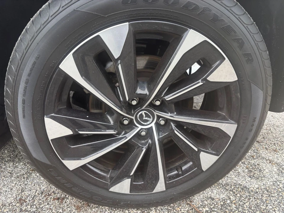 2025 Mazda CX-50 - Image 26 of 31