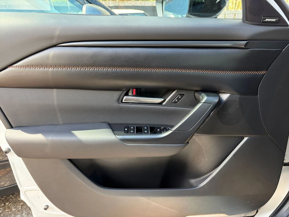 2025 Mazda CX-50 - Image 20 of 31