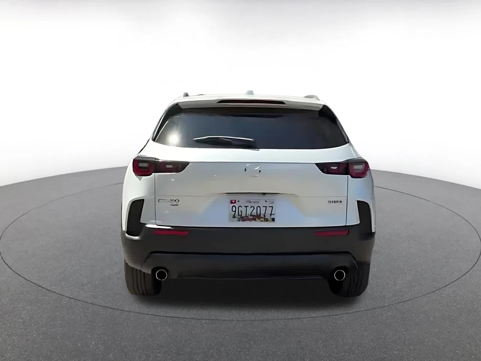 2025 Mazda CX-50 - Image 13 of 31