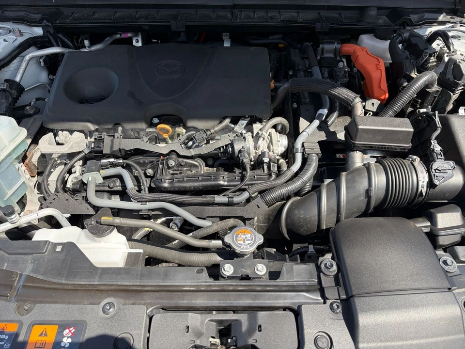 2025 Mazda CX-50 - Image 29 of 31