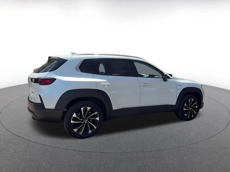2025 Mazda CX-50 - Image 11 of 31