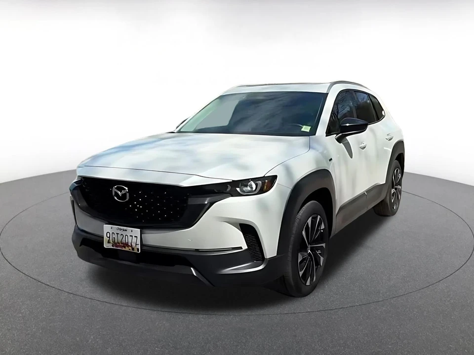 2025 Mazda CX-50 - Image 8 of 31