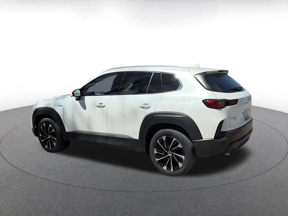 2025 Mazda CX-50 - Image 8 of 31