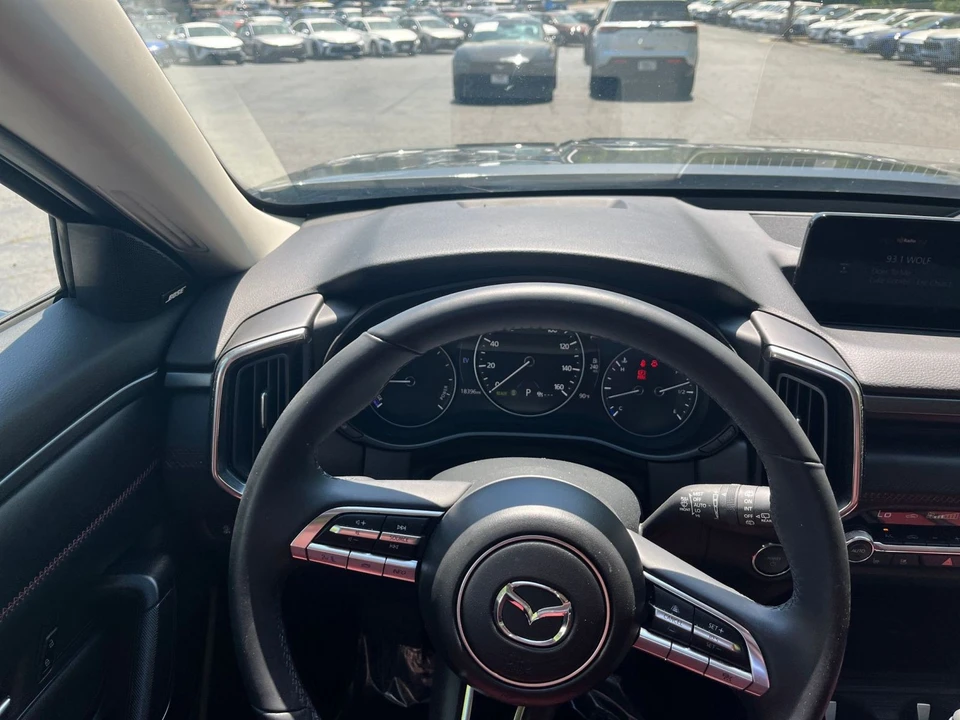 2025 Mazda CX-50 - Image 27 of 31