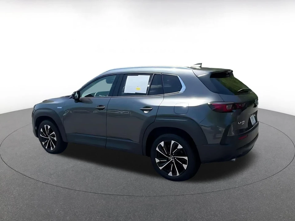 2025 Mazda CX-50 - Image 8 of 31