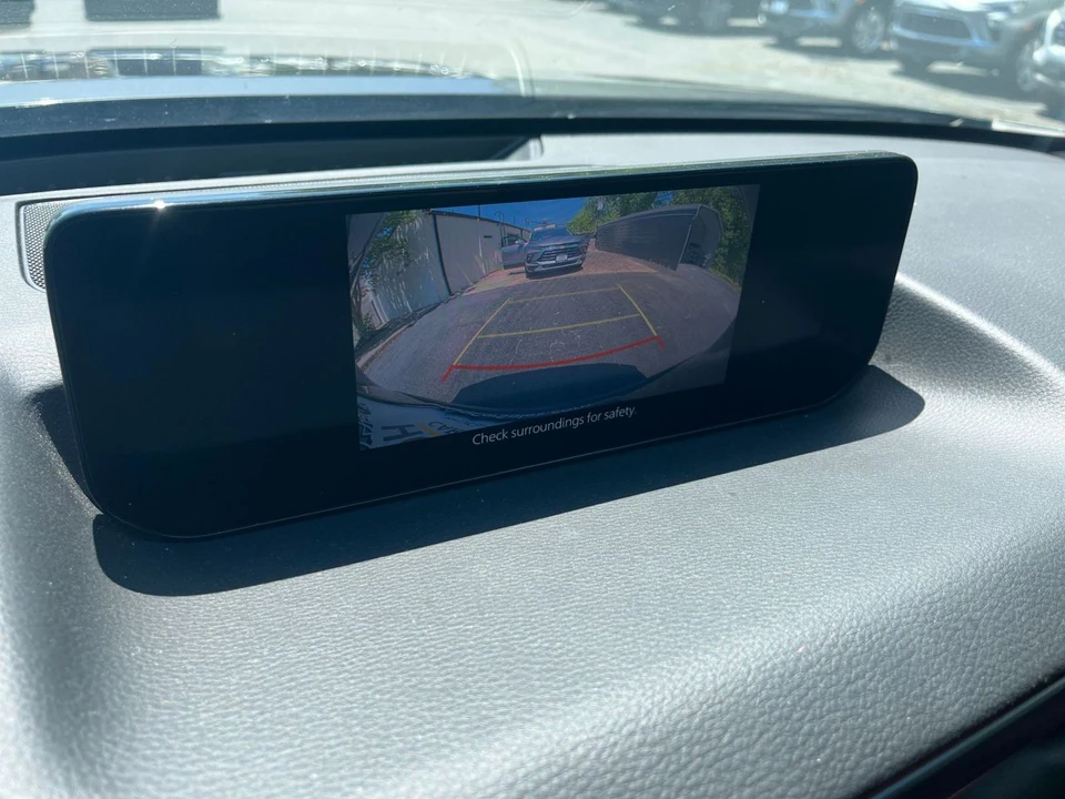 2025 Mazda CX-50 - Image 18 of 31