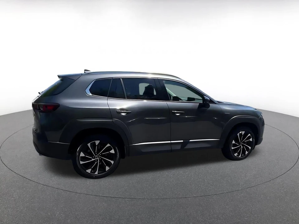 2025 Mazda CX-50 - Image 11 of 31
