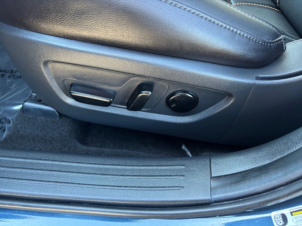 2025 Mazda CX-50 - Image 19 of 31