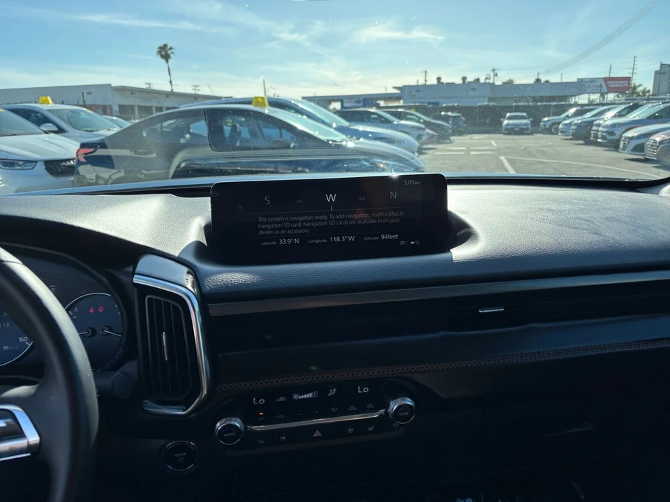 2025 Mazda CX-50 - Image 14 of 31
