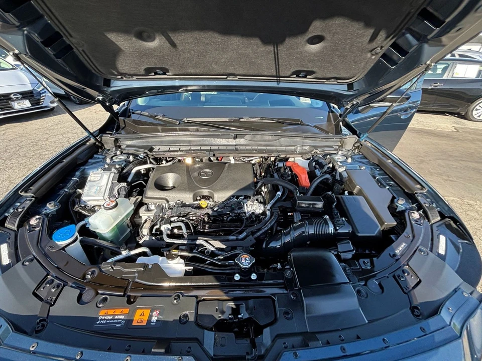 2025 Mazda CX-50 - Image 30 of 31